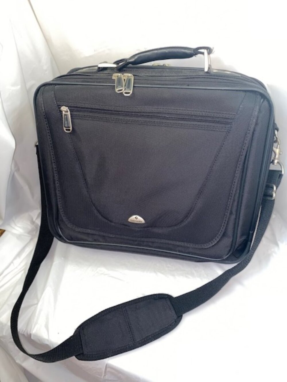 Samsonite Black Laptop Briefcase/Messager Bag w/Shoulder Strap